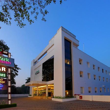 Hotel Park Residency Kuttiyadi Kuttyadi Exteriér fotografie